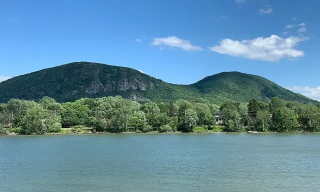 Mont Saint-Hilaire seen from the Richelieu River in Beloeil